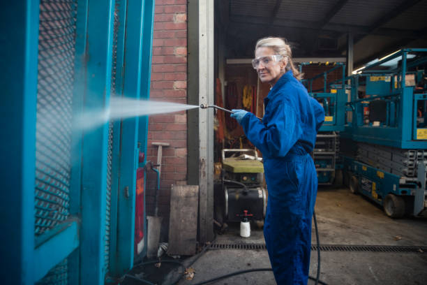 Best Machinery and Equipment Cleaning  in Warroad, MN